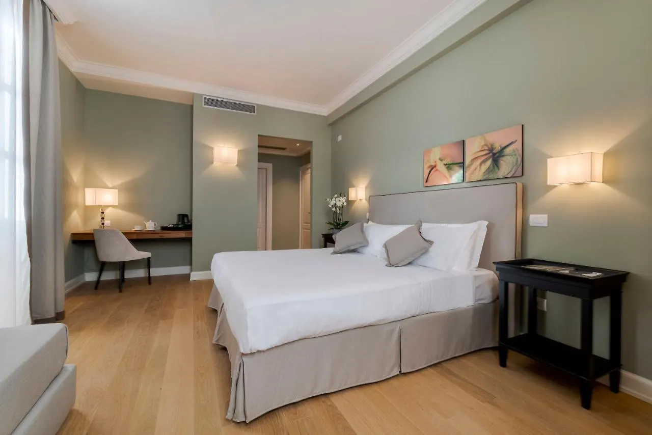 Villa Neroli - Place Of Charme Florence 4*,